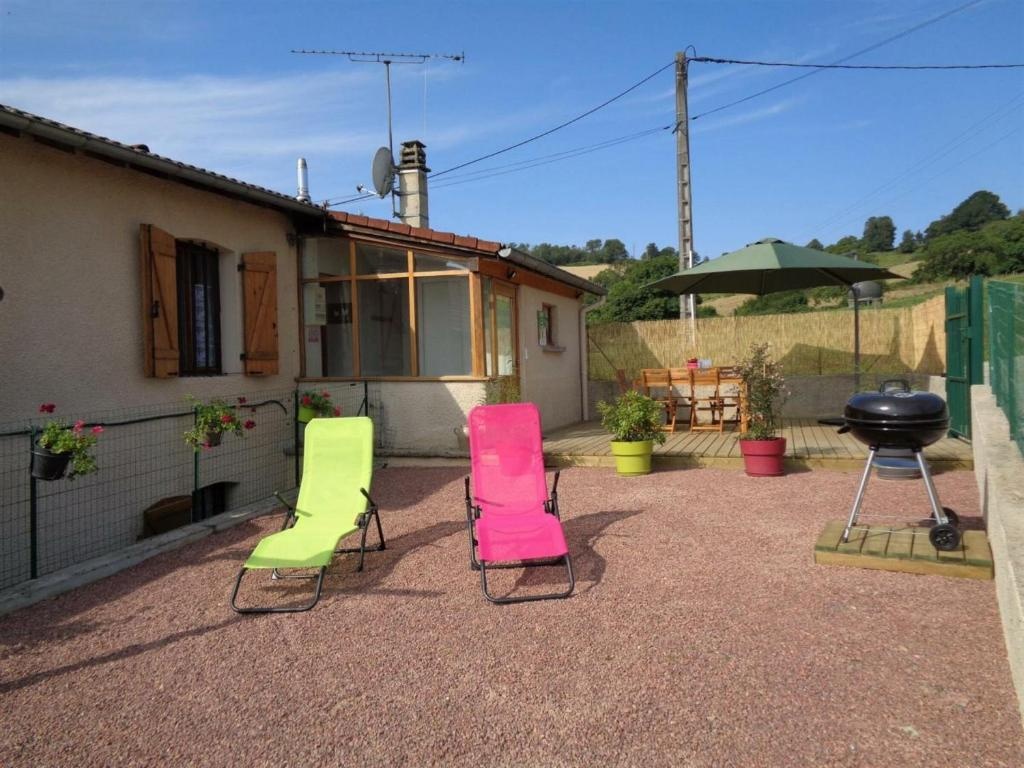 Gîte Saint-Marcel-d'Urfé, 4 pièces, 5 personnes - FR-1-496-235