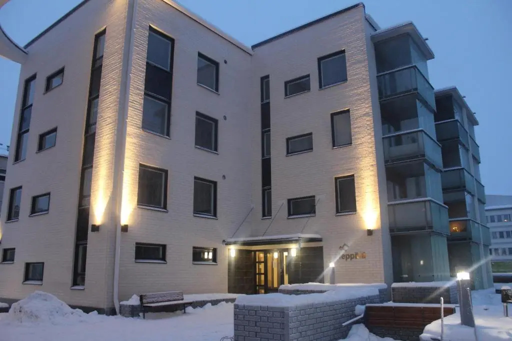Tuomas´ luxurious suites, Ahola