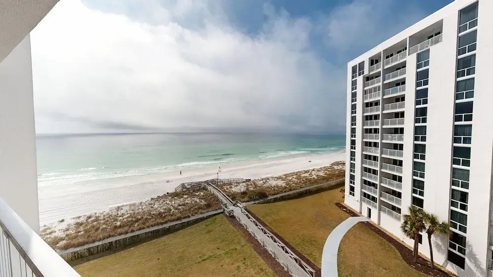 Shoreline Towers 1074 2 Bedroom Condo