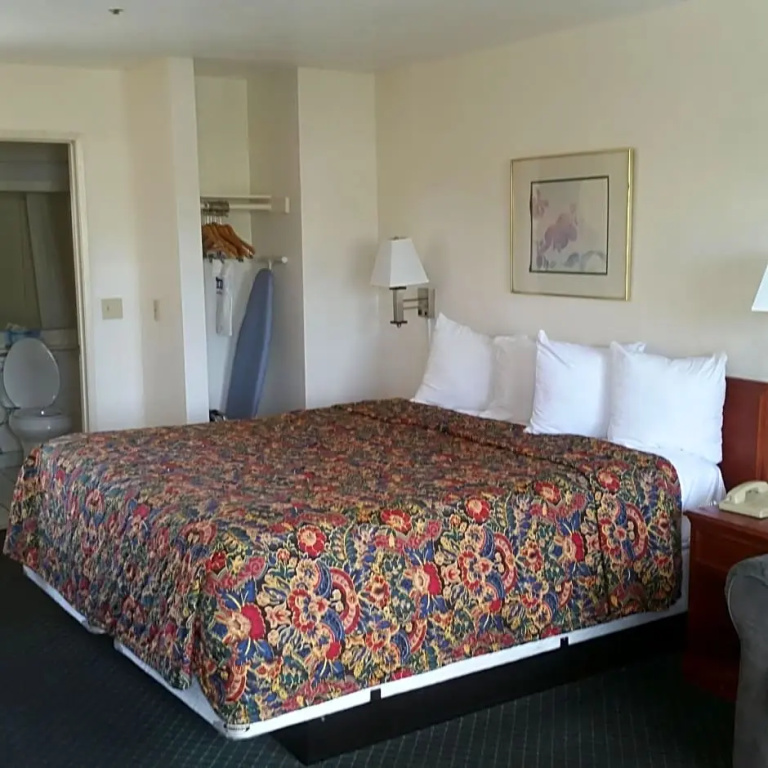 Quadruple Suite