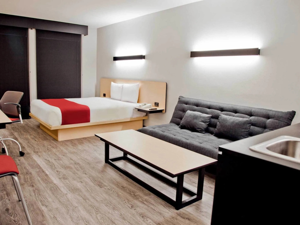 City Express Plus by Marriott Mundo E