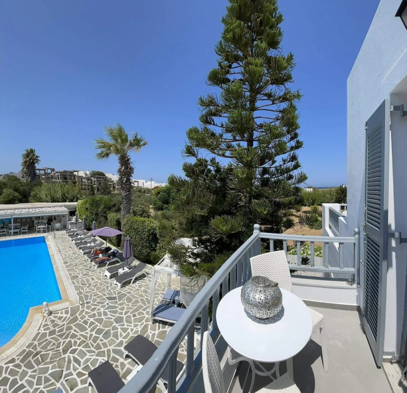 Superior Double room with sea view (full double bed)