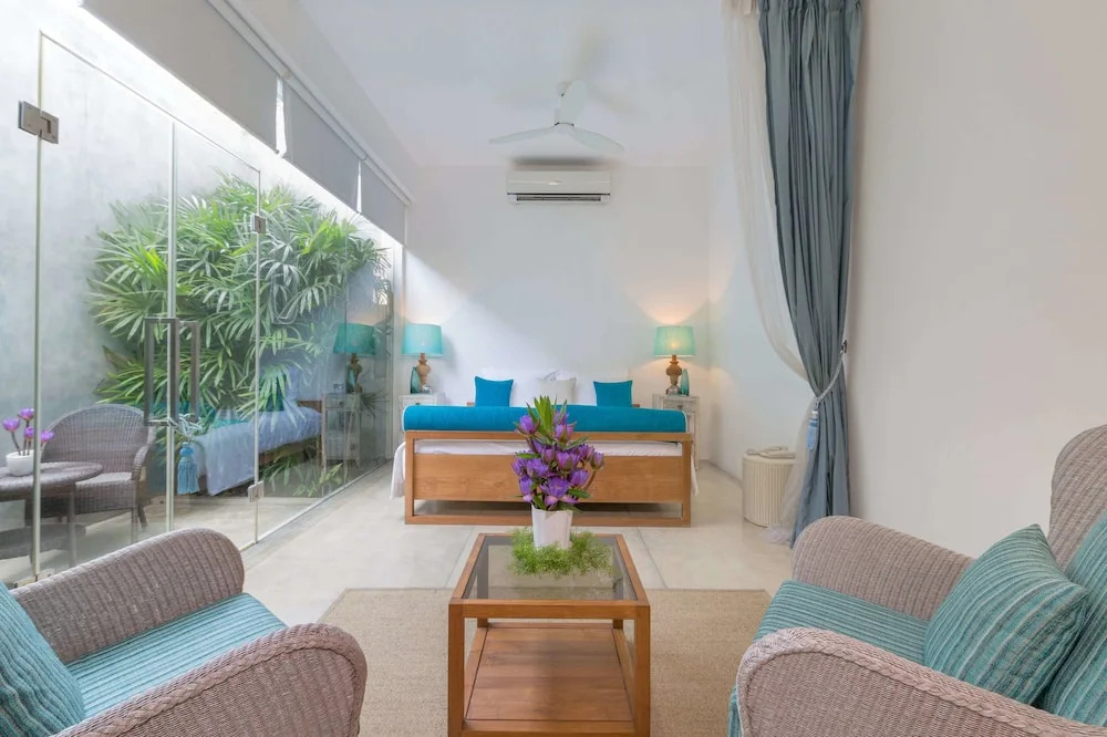 Sri Sharavi Beach Villas & Spa