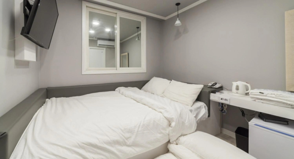 Inn Hotel — 5