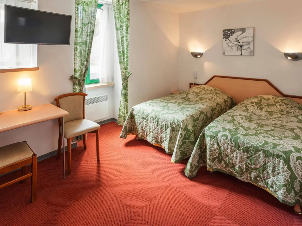 Voir la photo 2 — Logis Hotel Du Lac