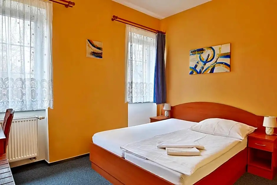 Hotel Attic - Chambres
