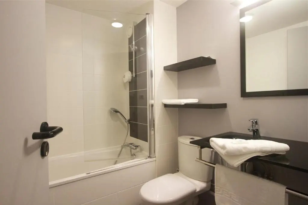 BRIT HOTEL LORIENT Le Kerotel - Chambres