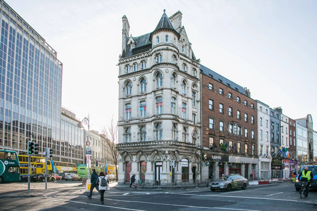 O'Connell Bridge Apartments