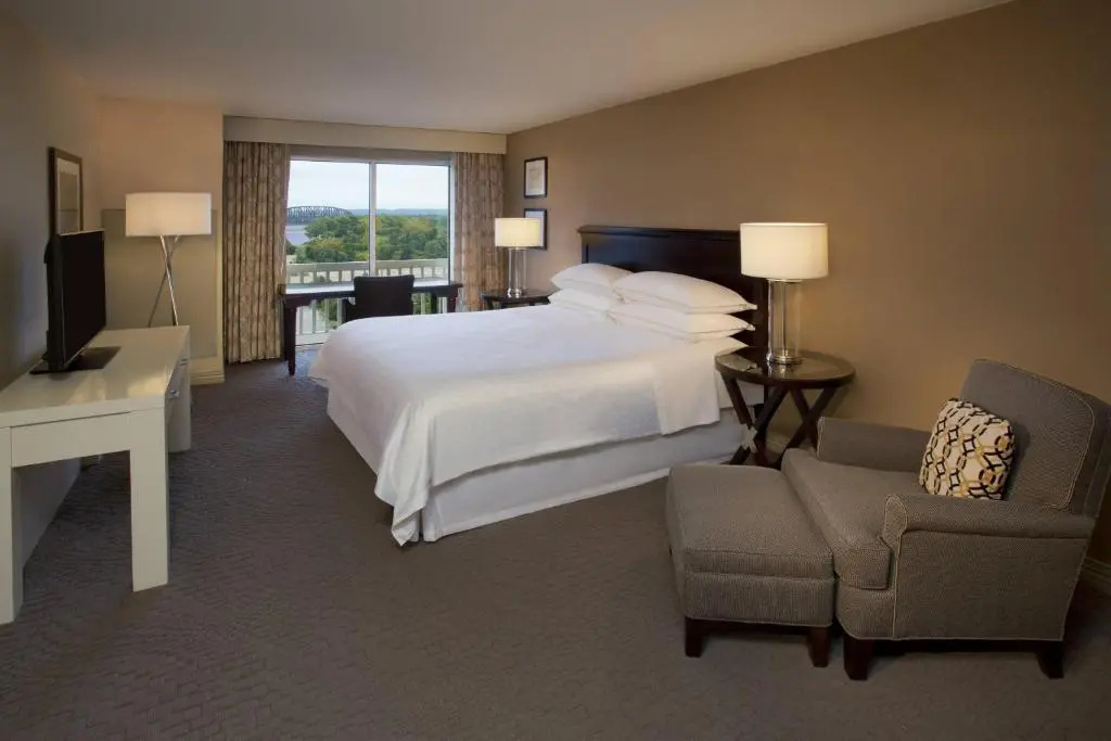 Sheraton Louisville Riverside by Marriott - Chambres