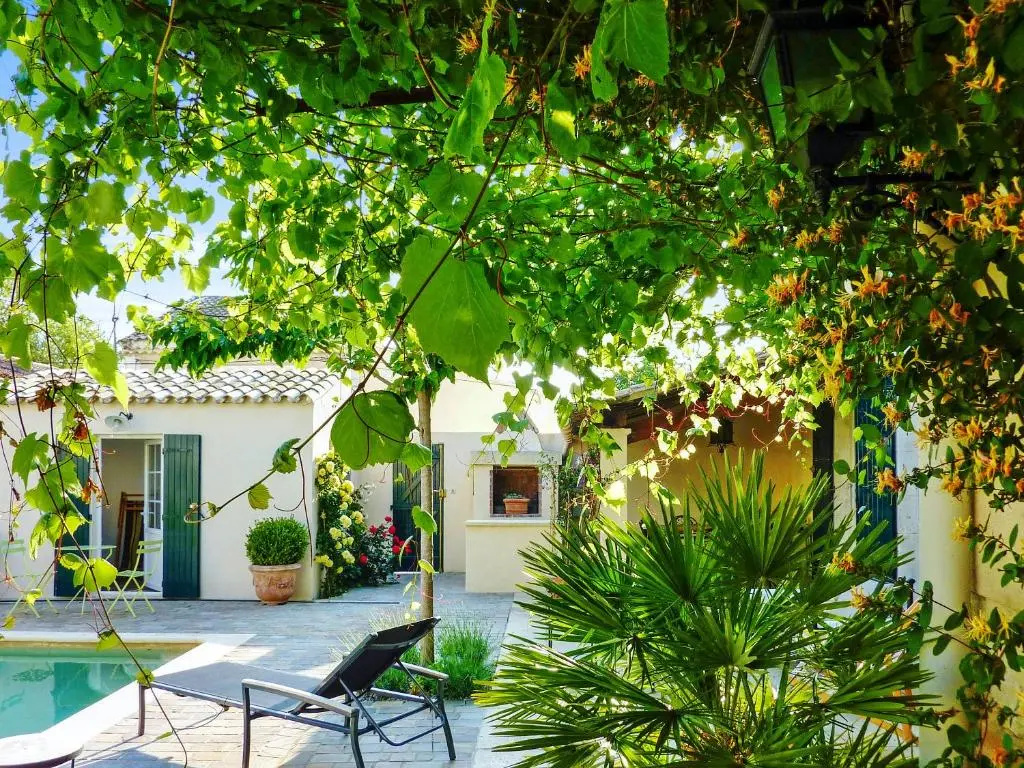 Maison de 4 chambres avec piscine privee jardin amenage et wifi a Molleges