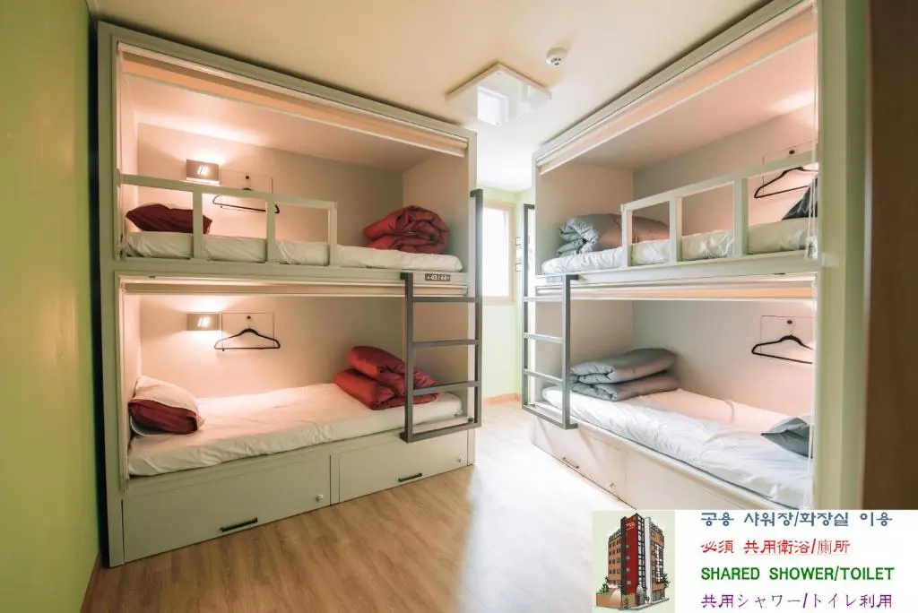 Economy Quadruple room