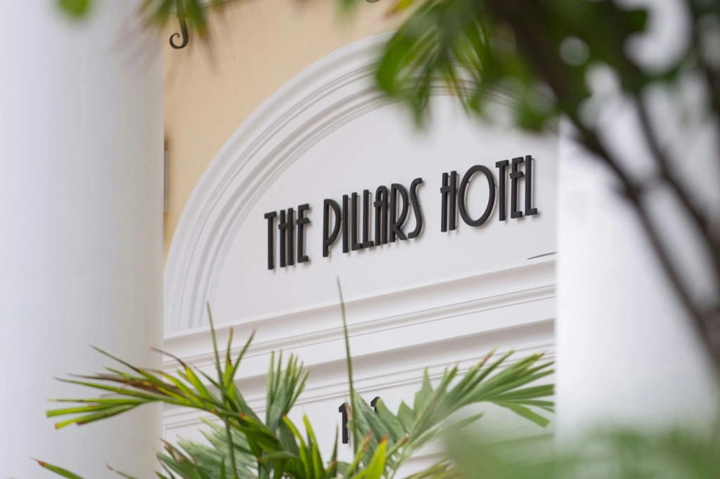 The Pillars Hotel & Club