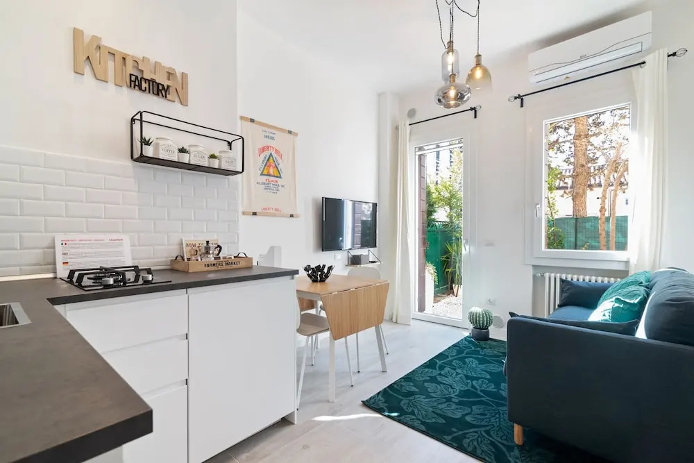 1 Bedroom Apartment