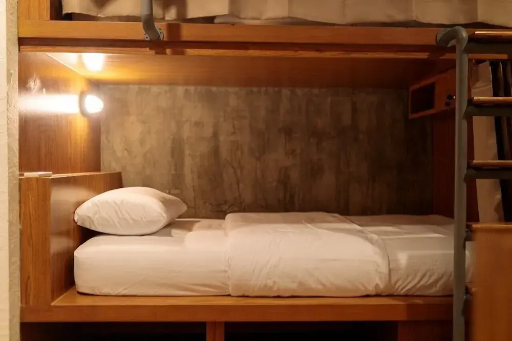 Отель ReRe Hostel в Бангкоке