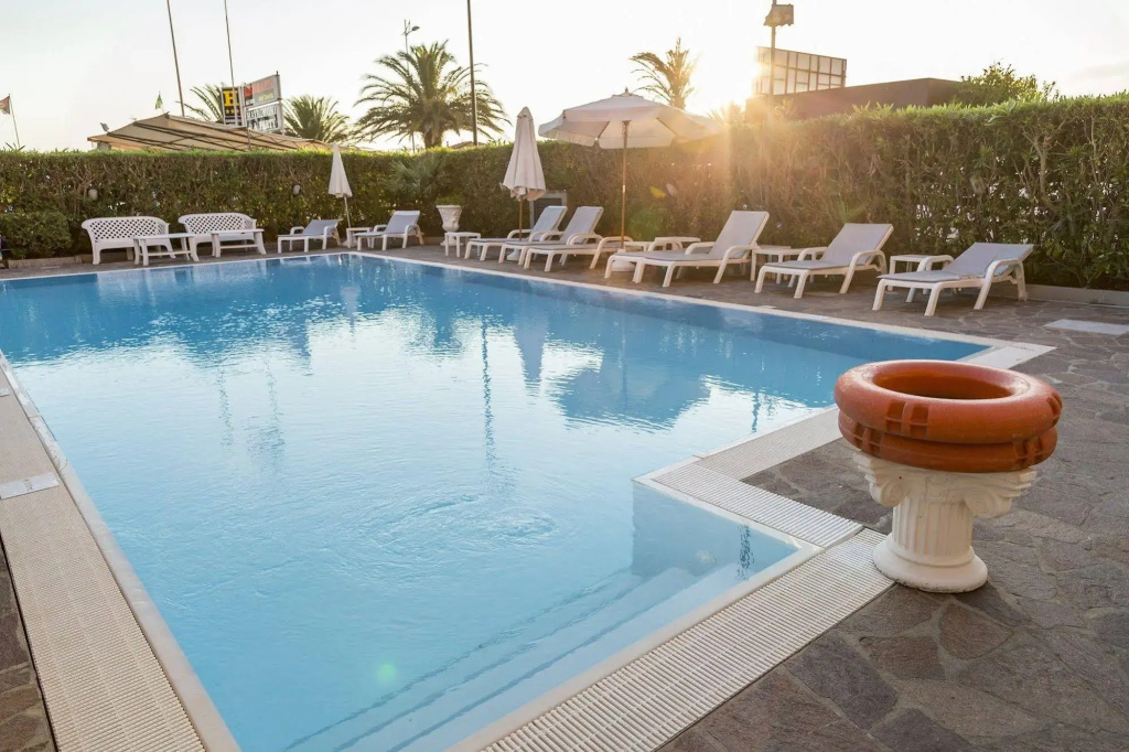 Hotel photo 12