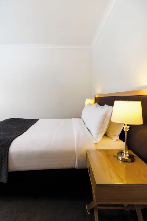 Double Suite (twin beds)