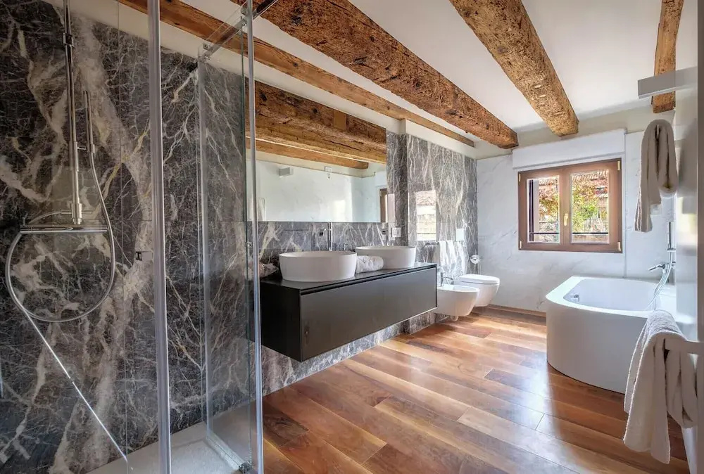 Luxury Apartment