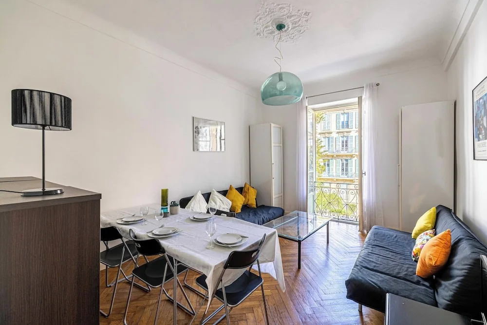 Voir la photo 1 — Warm Apartment 2P in the Heart of Nice - Near the sea