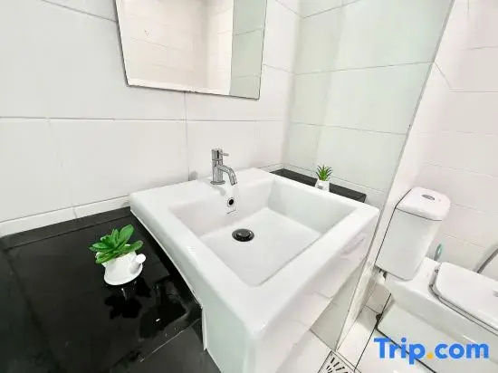G 1-5Pax Cozy Home Trefoil Setia Alam 100Mps Wifi & TV Sccc