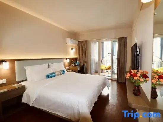 Standard Double room with balcony (full double bed)