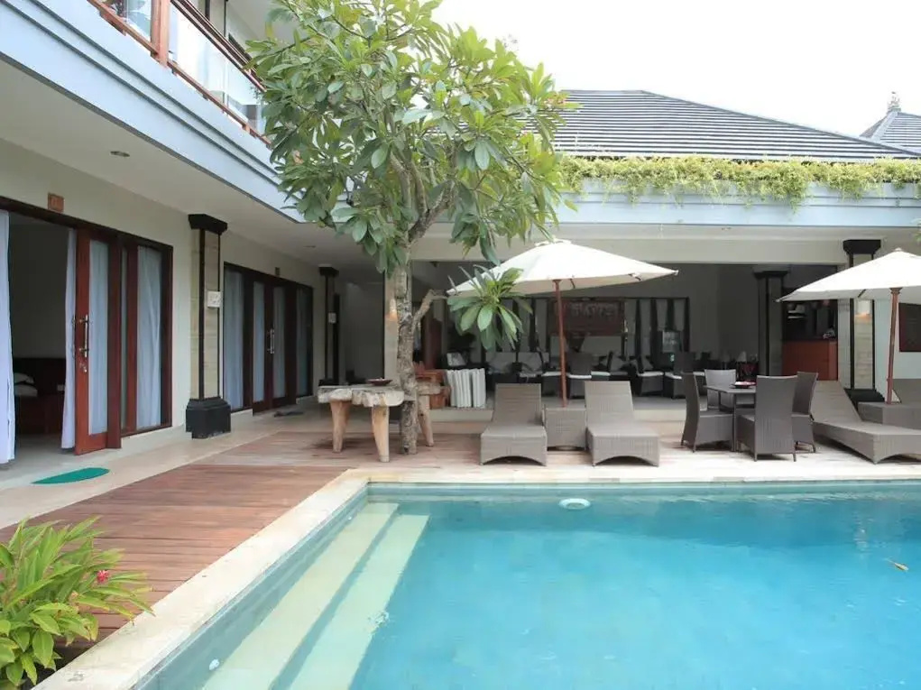 RedDoorz Plus @ Raya Batu Bolong - Général