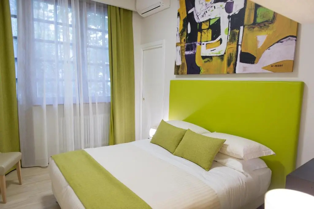 Standard Double room (full double bed)