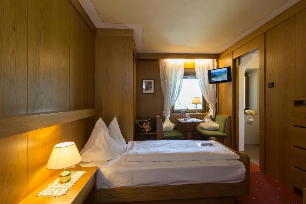 Hotel Burgfrieden - Chambres