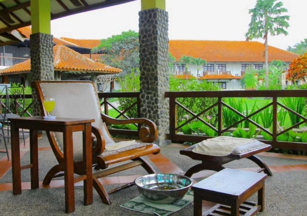 Balcony & Terrace