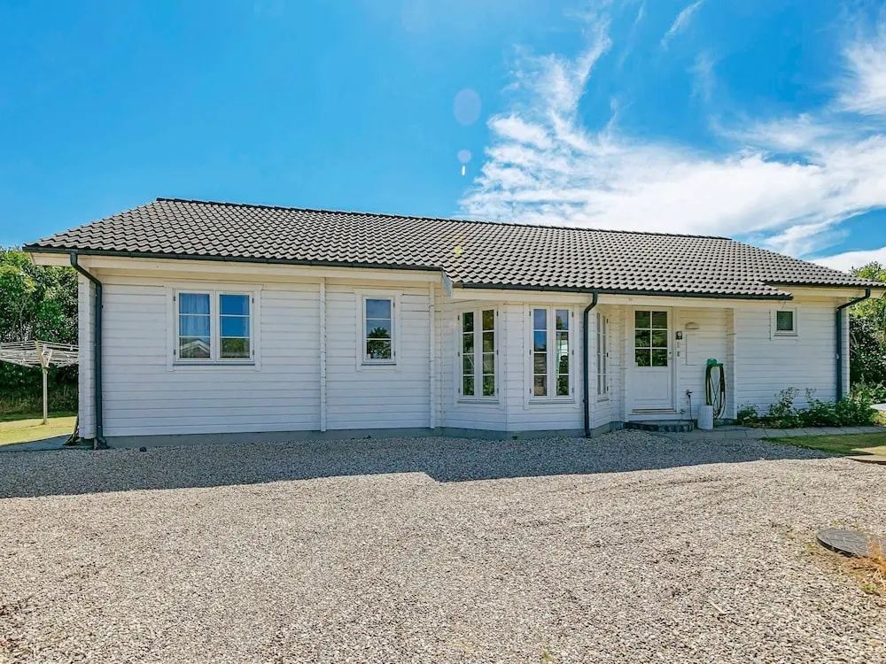 6 Person Holiday Home in Millinge