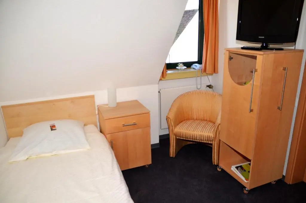 Standard Single room (single bed)