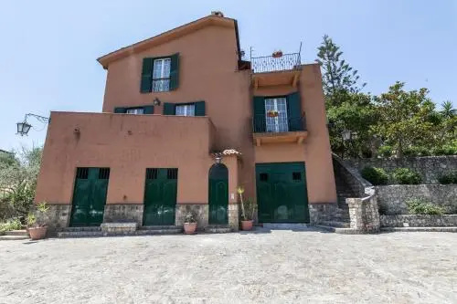 Country Sicily Home
