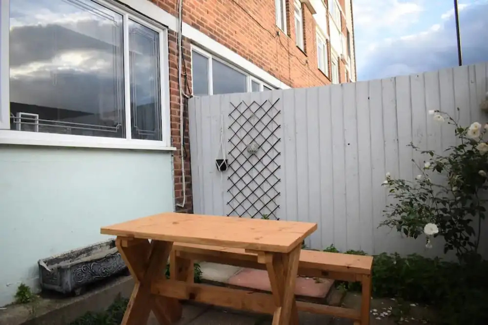 2 Bedroom Maisonette in Shoreditch