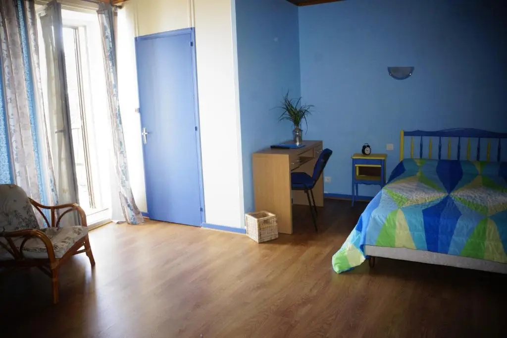 Standard Double room with balcony (full double bed)