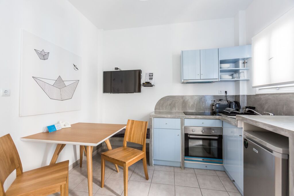 Fanouris Condo by Meraki Collection 3 *