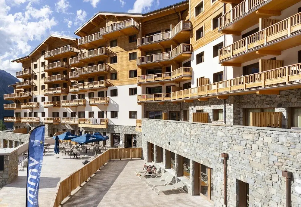 Charming Apartment With Pool in Tignes