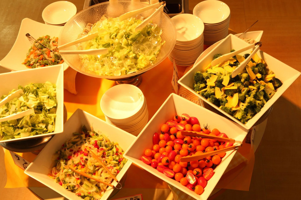Food & Beverage