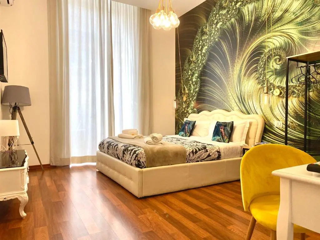 Deluxe Double room with balcony (full double bed)