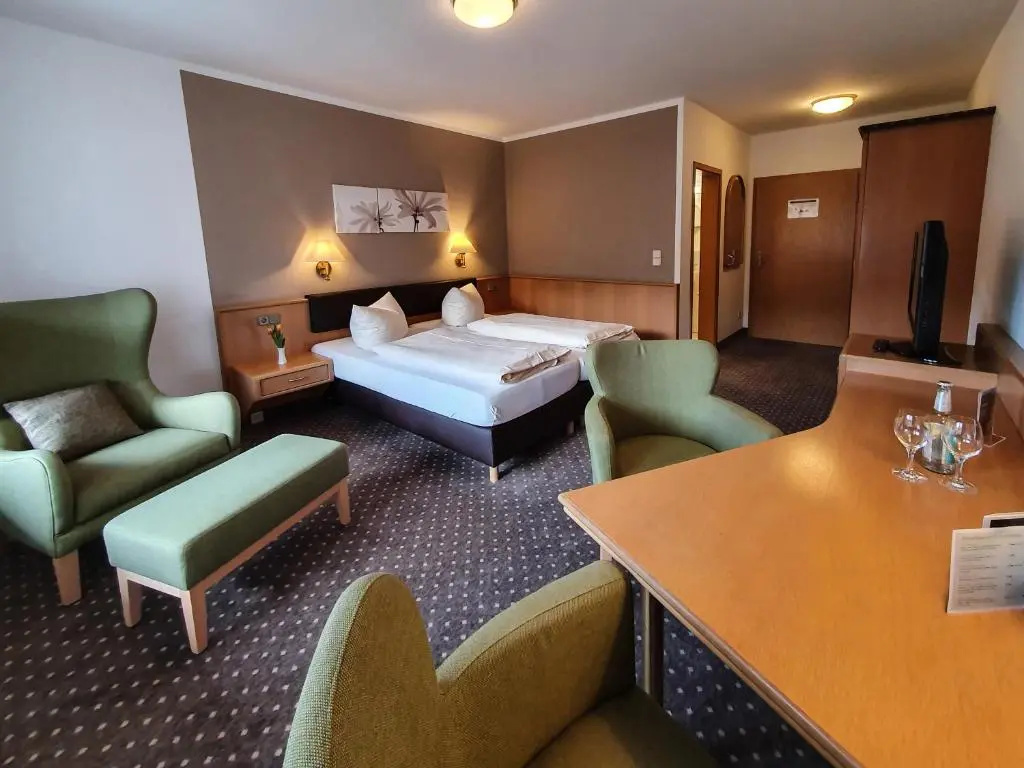 Hotel & Gasthof Zur Linde - Chambres
