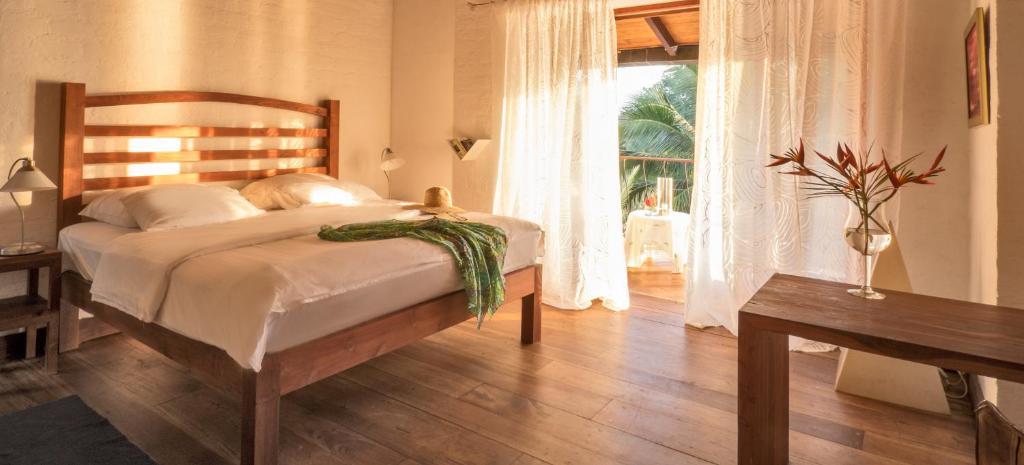 Bougainvillea Retreat