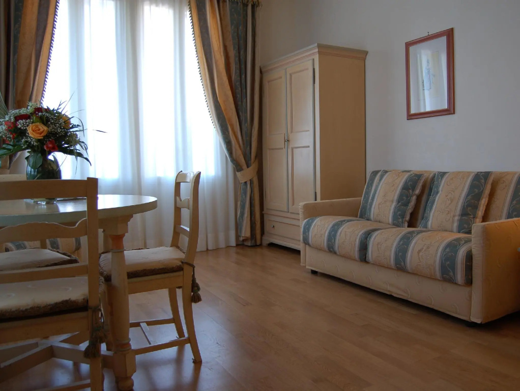Standard Suite