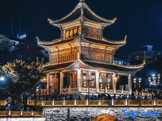 Puyu · Envision·Cinema Private Hot Spring Designer Hotel (Penshuici Jiaxiu Tower Branch), Guiyang in Guiyang
