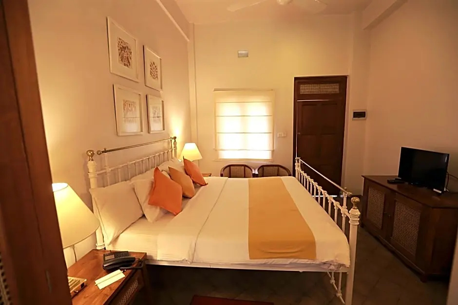 Deluxe Double Bungalow full double bed