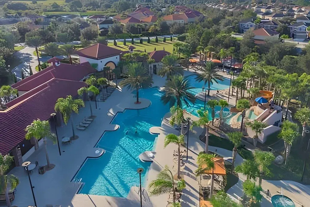 Solterra 6br, 4 Ensuites, Pool & Game Room
