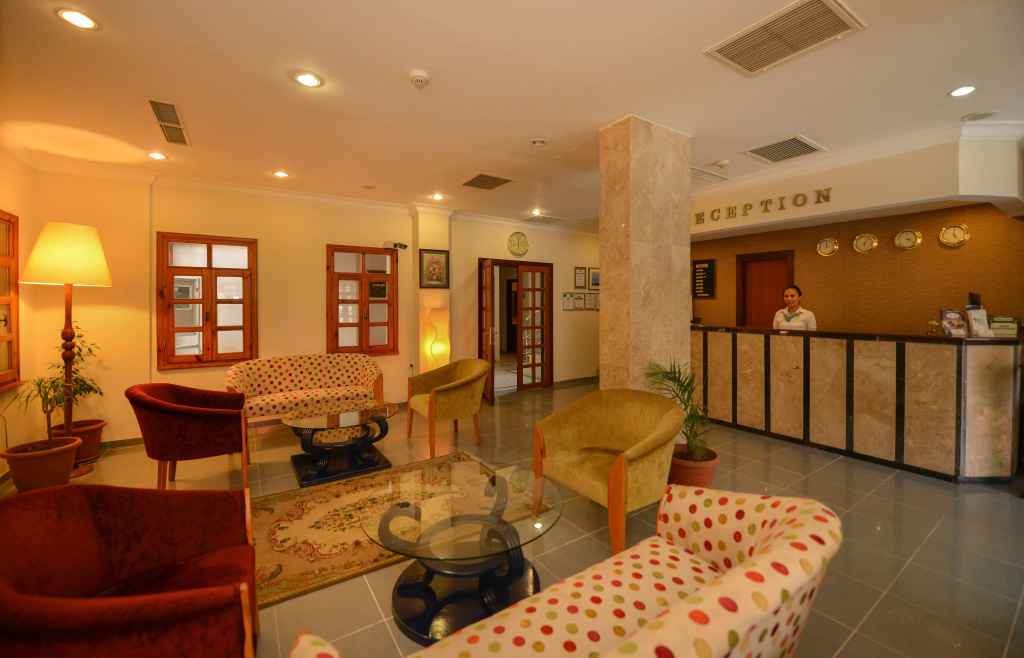 Perdikia Beach Hotel — фото