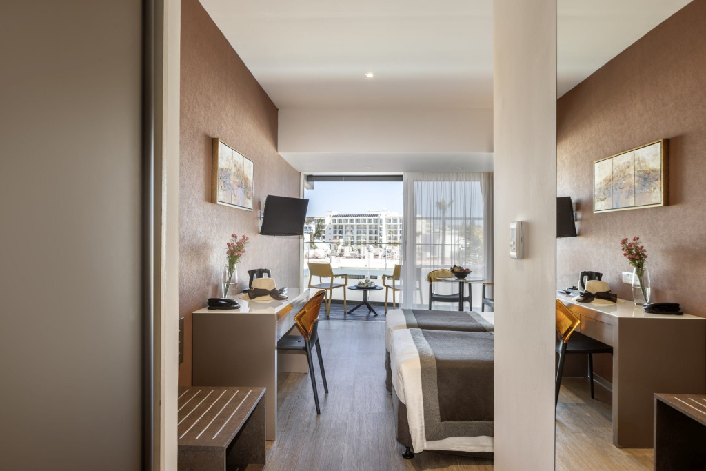 Faros Hotel Ayia Napa - Chambres