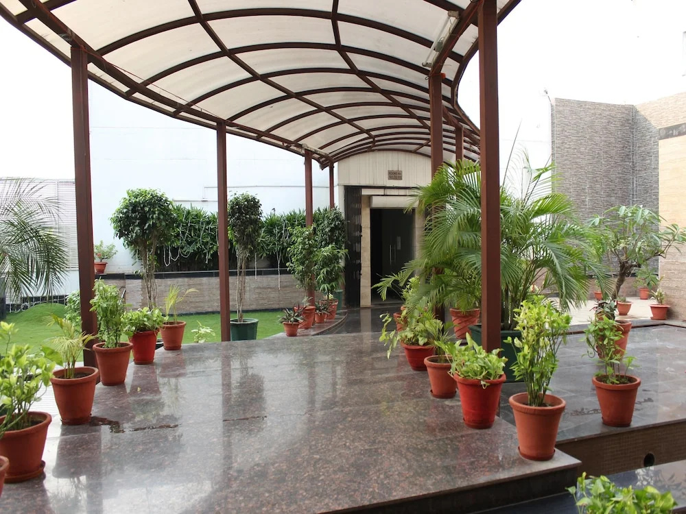 OYO 2617 Hotel Samrat Heavens - Général