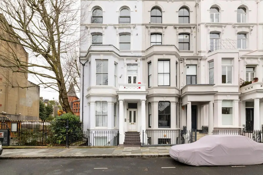 The Neutral Nest 1 BR in the Heart of Notting Hill