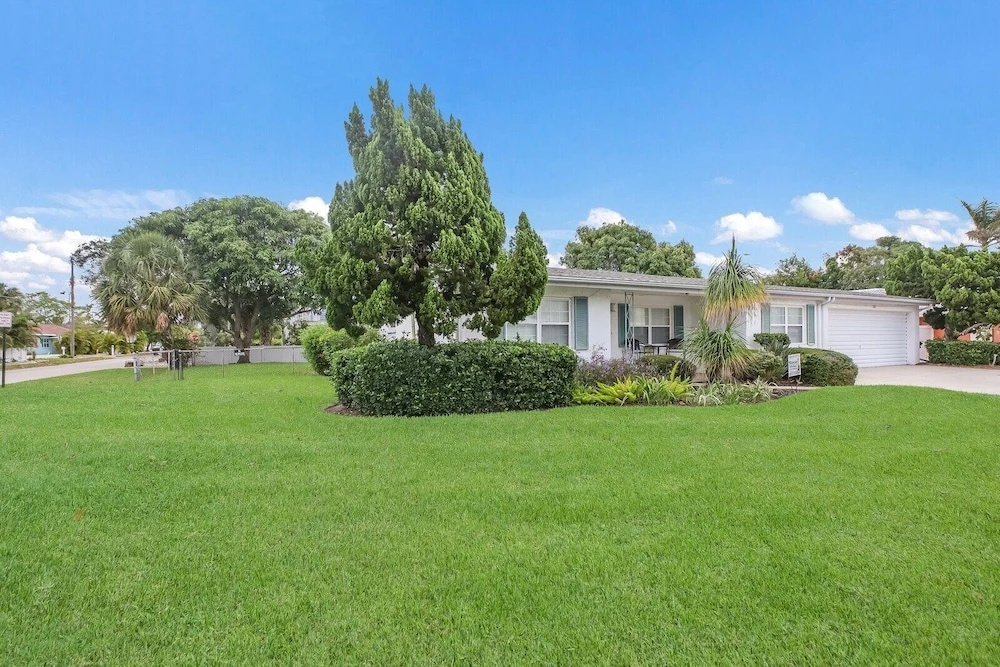 Wrights Retreat 3 Bedrooms 2 Bathrooms Home
