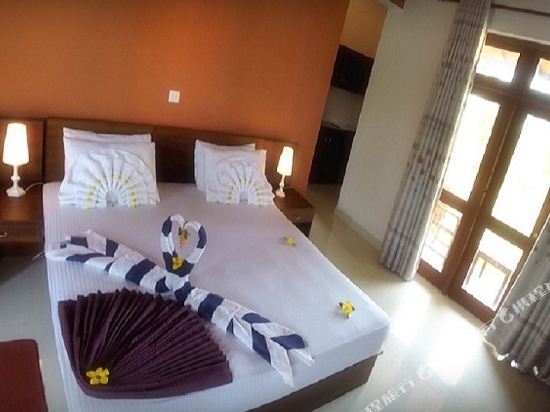 Airport Villa
