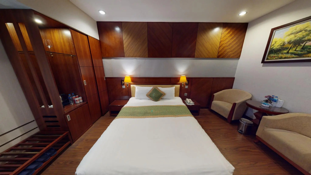 Superior Double room (full double bed)